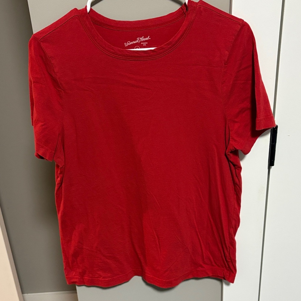 Universal Thread Women's Red Short Sleeve Top